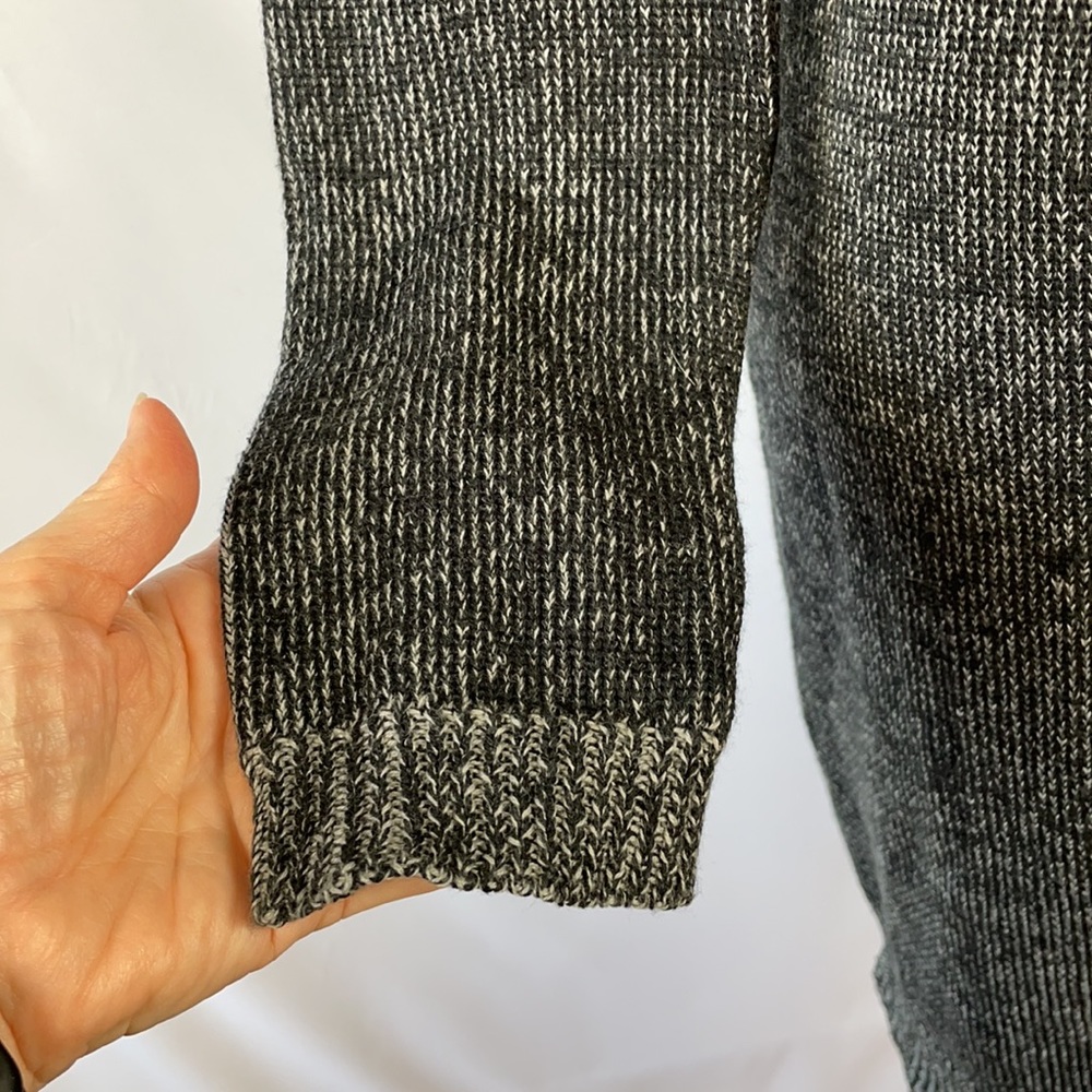 Romeo & Juliet Couture Black and Gray Fringe Sweater Dress - Size Small - Picture 3 of 12